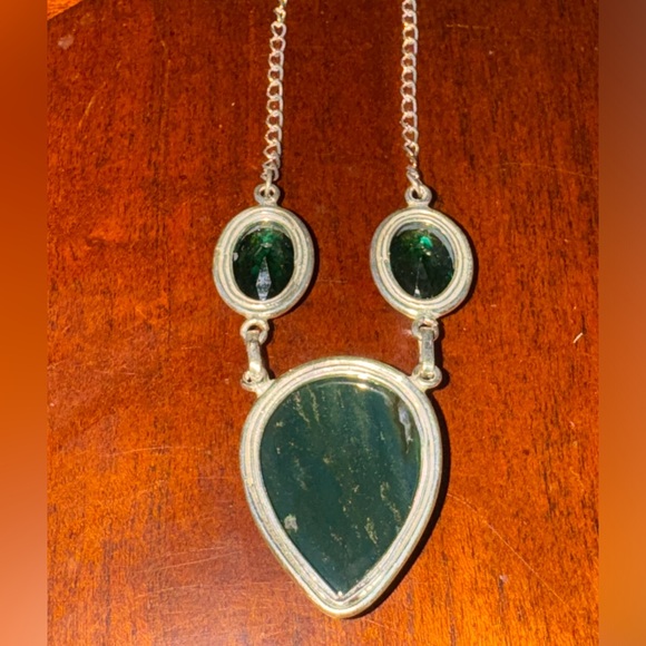 Bloodstone, Emerald teardrop, Lab created, Silver Plated Necklace of 12" - Picture 8 of 8